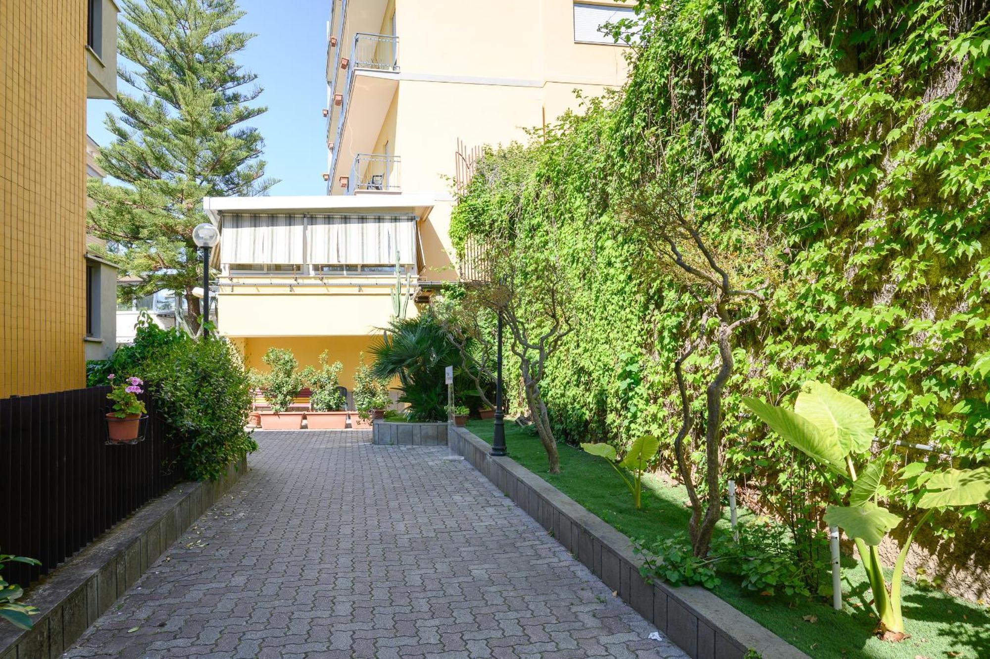 Hotel Casa Tra Noi Róma Kültér fotó